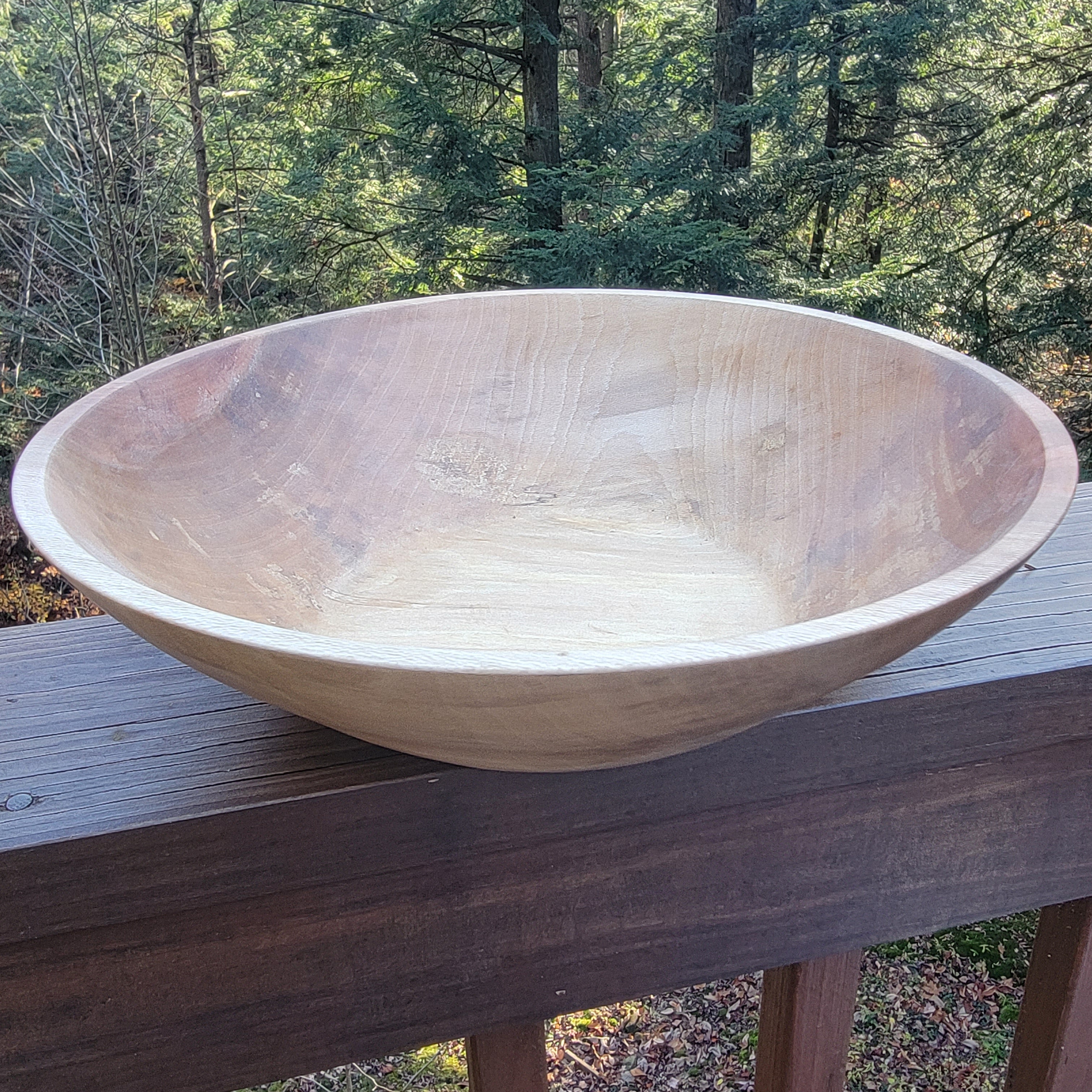 Large maple high quality bowl